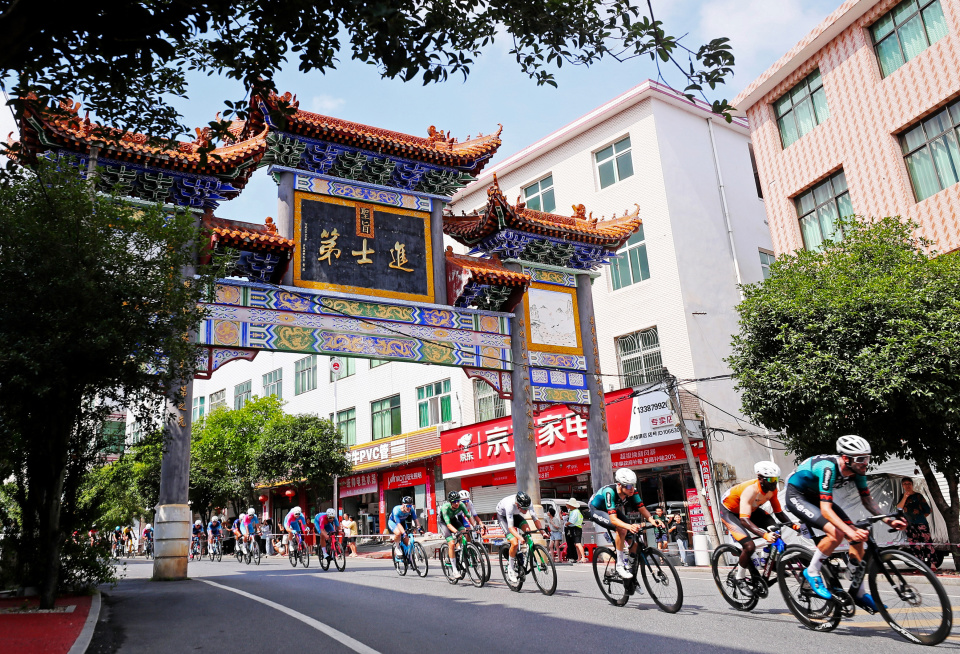 Xx, 参赛选手在 Xx, 参赛选手在