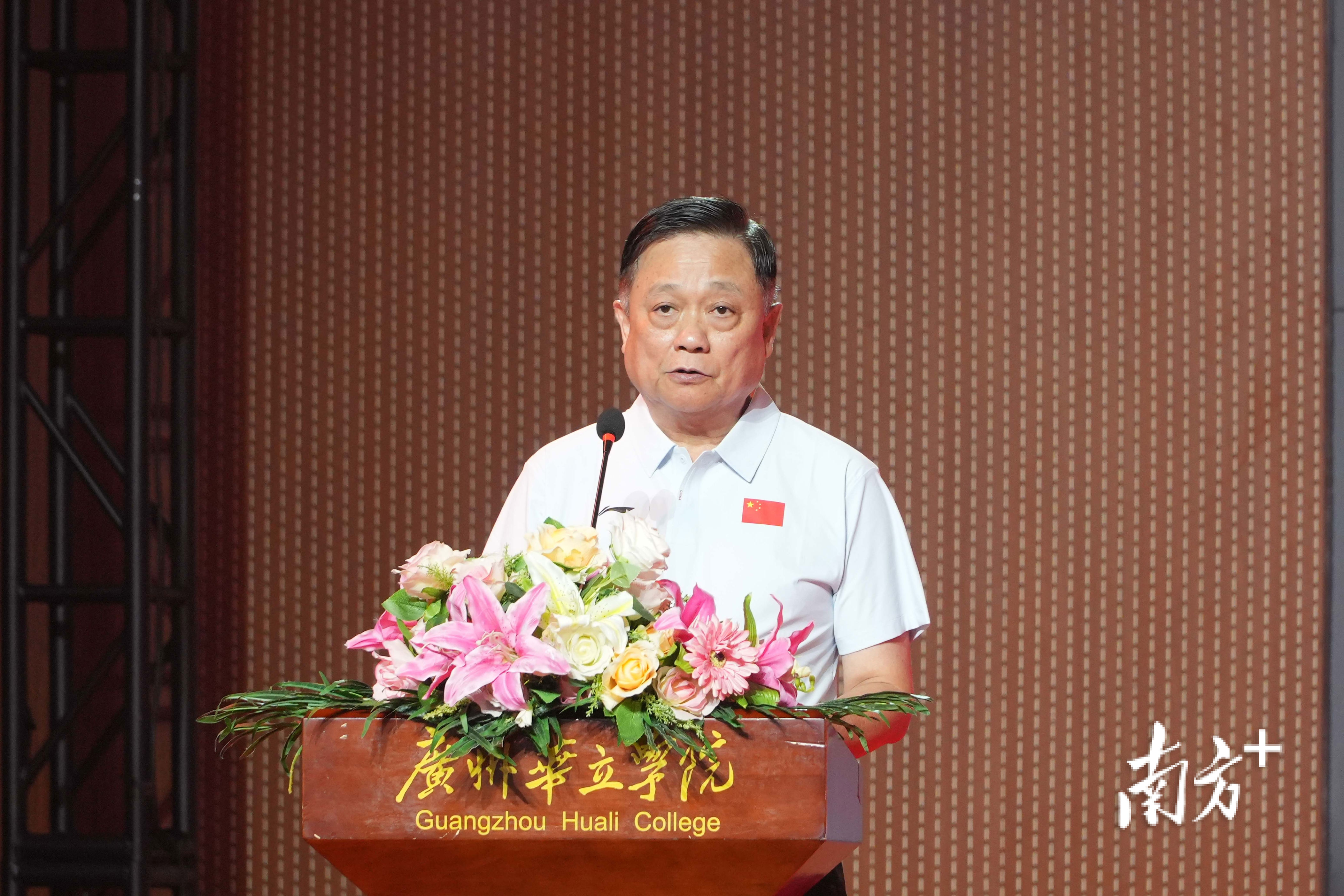 cn, 她呼吁大家, 奥运冠军助