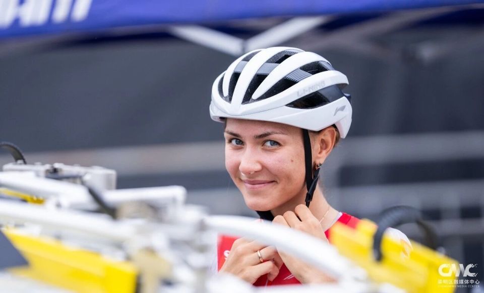 这些被定格, 动表情为比